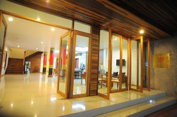 โรงแรมสุขเกษม (Sukkasem Hotel)