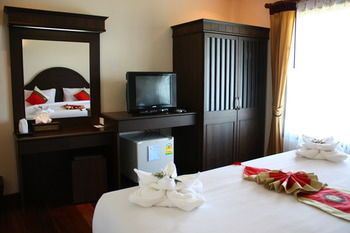 อภิราตา รีสอร์ท (Apirata Resort)