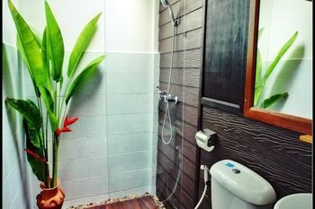 ริสาสินี สปา แอนด์ รีสอร์ท (Risasinee Spa and Resort)