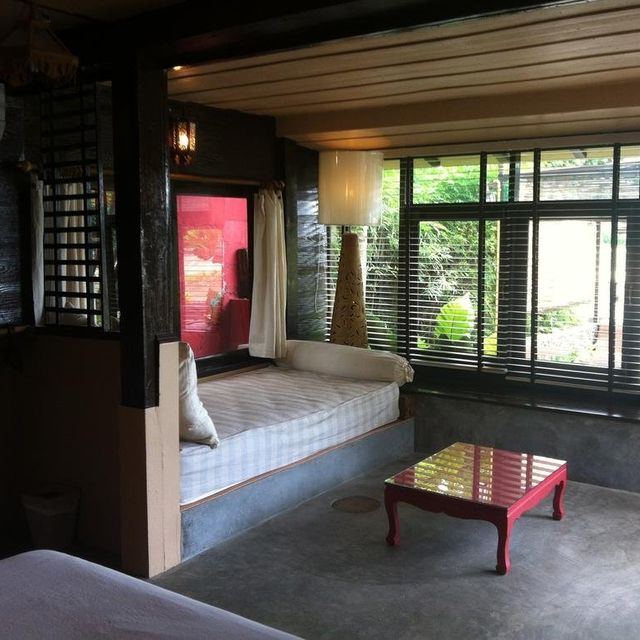 เดอะ ริเวอร์ไซด์ เกสท์ เฮ้าส์ (The Riverside Guest House)