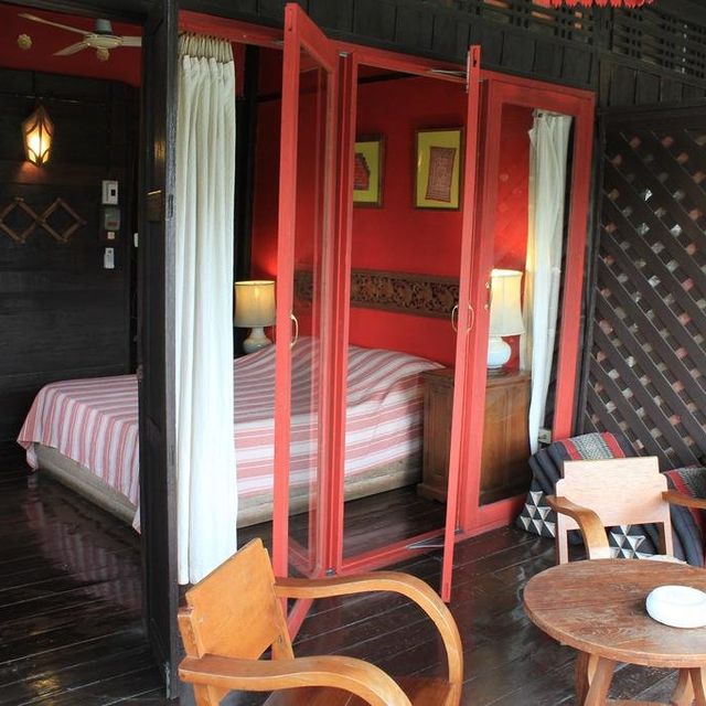 เดอะ ริเวอร์ไซด์ เกสท์ เฮ้าส์ (The Riverside Guest House)