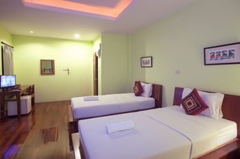 โรงแรมบ้านหละปูน (Baan Lapoon Hotel)