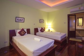 โรงแรมบ้านหละปูน (Baan Lapoon Hotel)