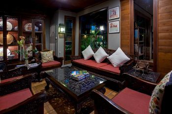 โรงแรมบ้านหละปูน (Baan Lapoon Hotel)