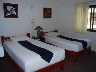 โรงแรมภราดร (Paradorn Hotel)