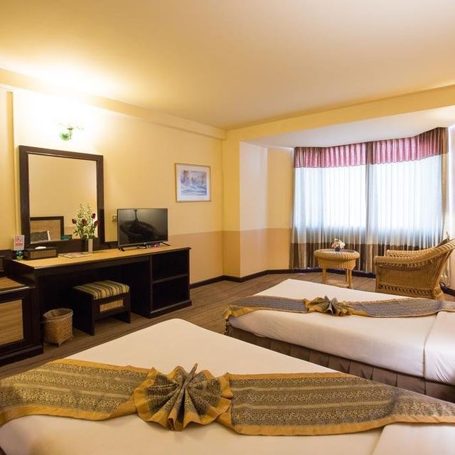 โรงแรมพะเยาเกตเวย์ (Phayao Gateway Hotel)