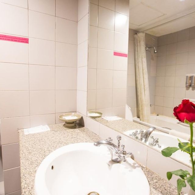 โรงแรมพะเยาเกตเวย์ (Phayao Gateway Hotel)